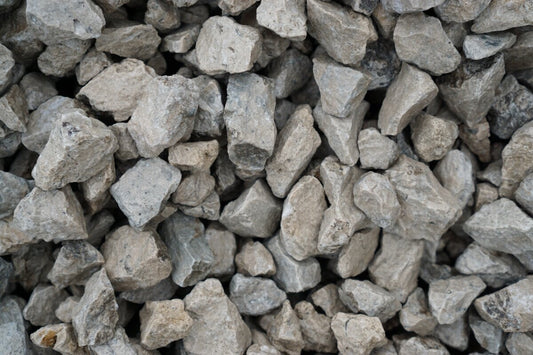 CA-7 3/4" Limestone Chips